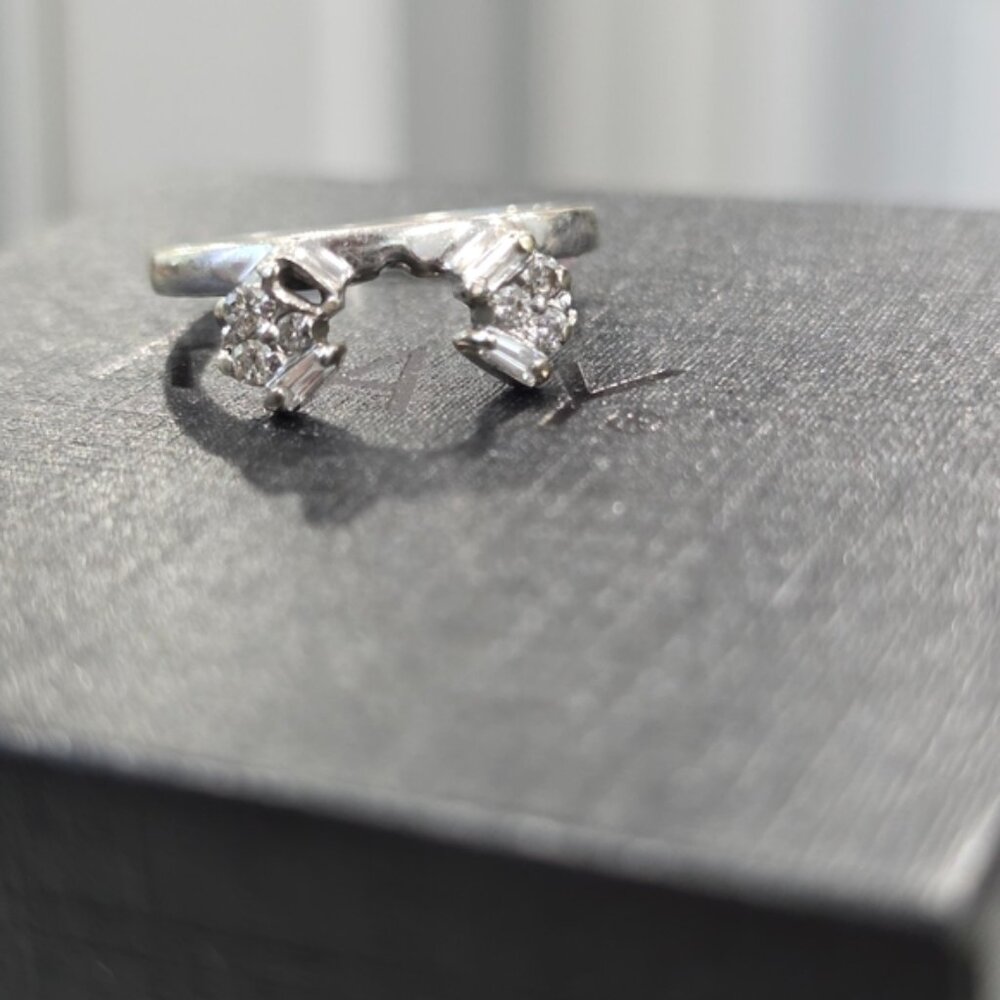 14k White Gold 1/3ct. Wedding Anniversary 10 Diamond Band Ring Wrap Size 6 Kays